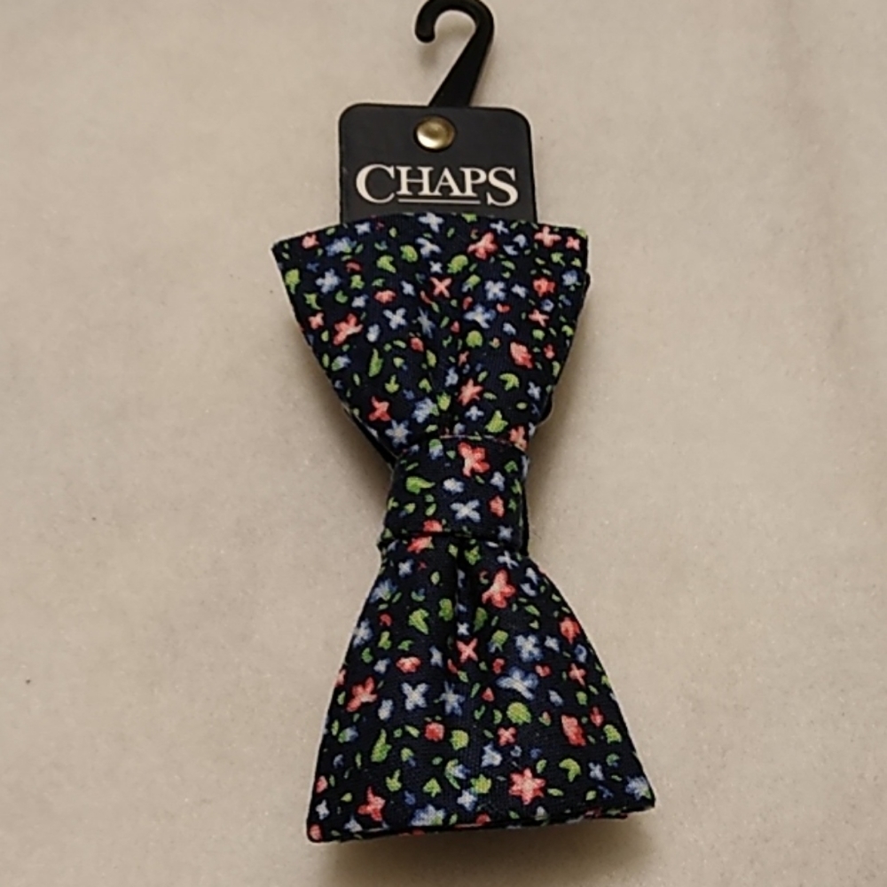 Chaps hazel floral bow tie